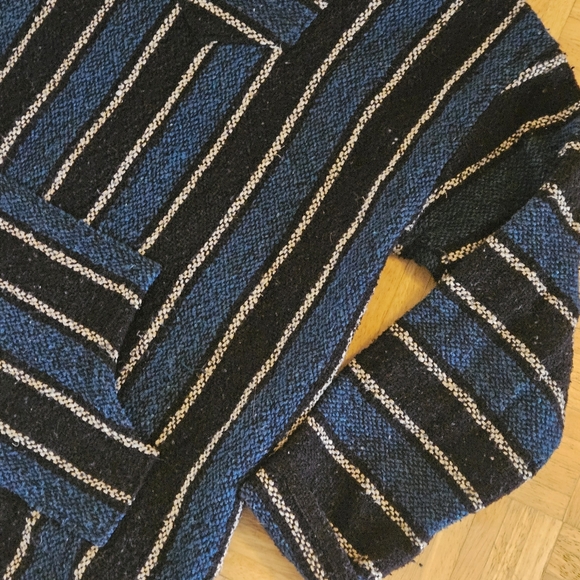 Vintage Frank’s Textile Mexican Baja Hoodie XL 100% Acrylic - Picture 7 of 12